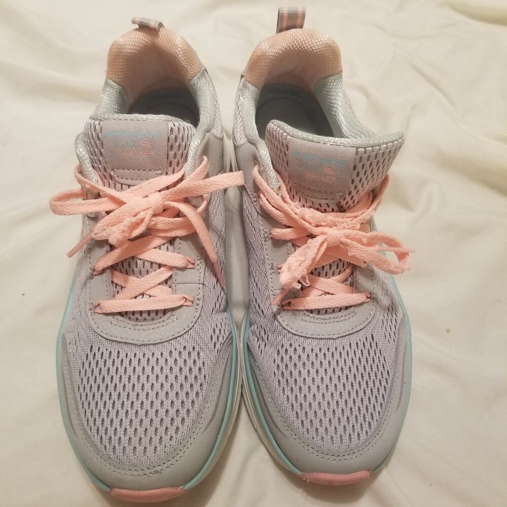 Sketchers D'Lux Walker Infinite Shoes Pink and Gray